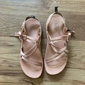 Chacos Zx1 ecotread Womens 8/Youth 6 - like new